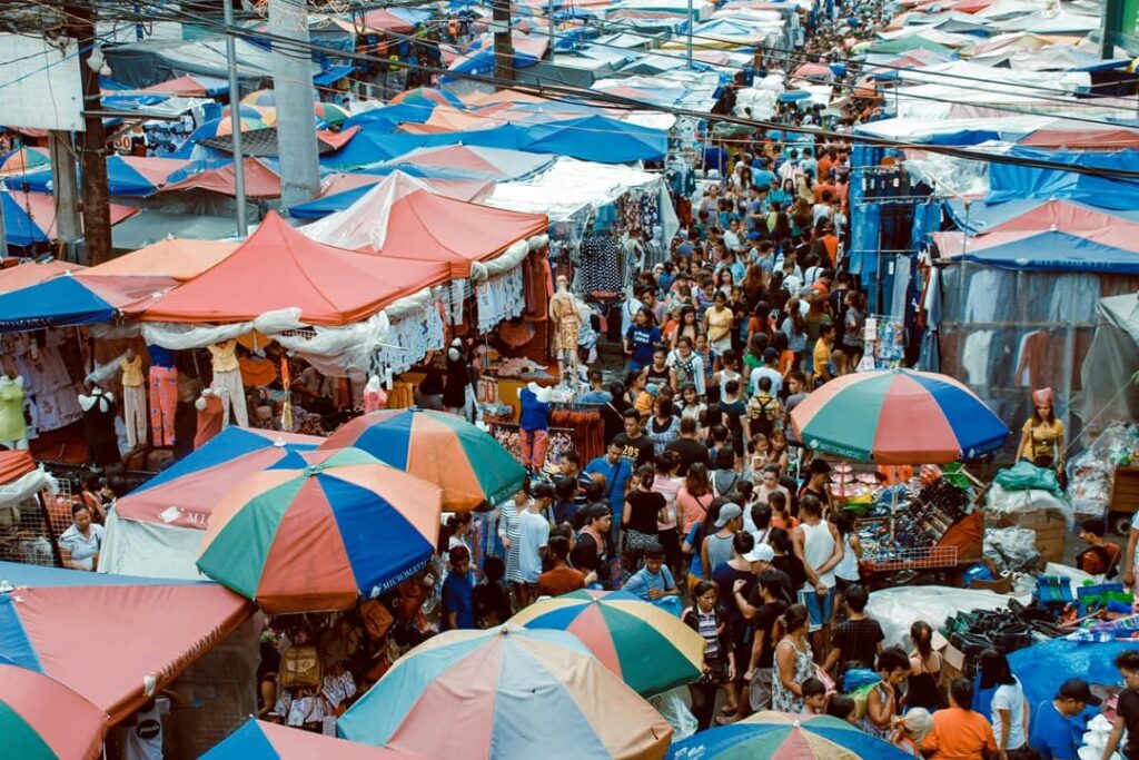 5. Bagi di Tempat Ramai